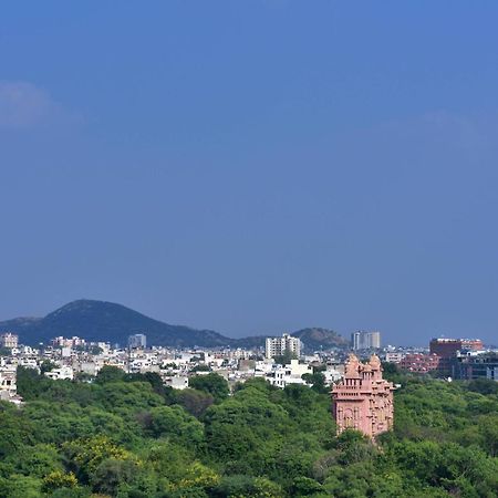 Jaipur Marriott Hotel Zewnętrze zdjęcie View of the city