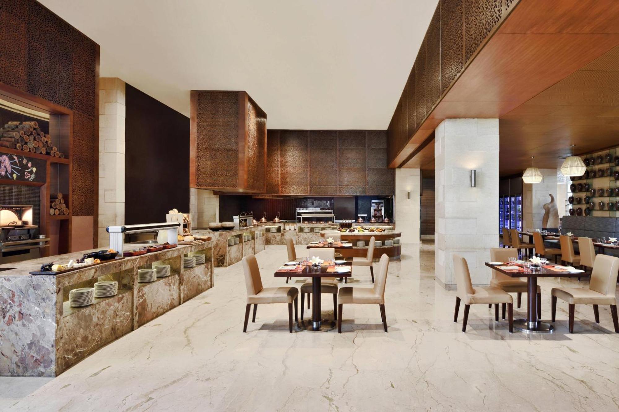 Jaipur Marriott Hotel Zewnętrze zdjęcie The restaurant
