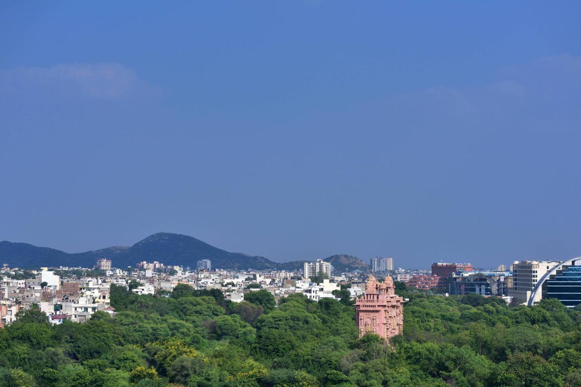 Jaipur Marriott Hotel Zewnętrze zdjęcie View of the city